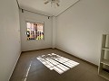 Apartamento de 2 dormitorios en Torrevieja in Daft on Spain 