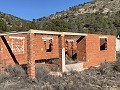Large plot with an incomplete build in Daft on Spain 