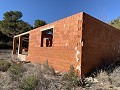 Large plot with an incomplete build in Daft on Spain 