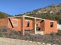 Large plot with an incomplete build in Daft on Spain 