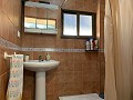 Villa met privézwembad, 3 slaapkamers, aparte garage en olijfbomen in Daft on Spain 