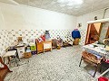 Wonderful Town House with Business Opportunity in Elda in Daft on Spain 