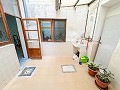 Wonderful Town House with Business Opportunity in Elda in Daft on Spain 