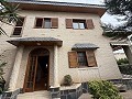 Preciosa villa de 4 dormitorios y 2 baños en una de las zonas más prestigiosas de Elda. in Daft on Spain 