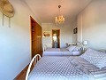¡Maravillosa villa de 5 dormitorios y 4 baños en Encebras (Pinoso) con hermosas vistas! in Daft on Spain 