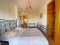 ¡Maravillosa villa de 5 dormitorios y 4 baños en Encebras (Pinoso) con hermosas vistas! in Daft on Spain 