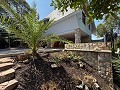 Exklusive Villa mit 4 Schlafzimmern und 3 Bädern in Loma Bada Petrer. in Daft on Spain 