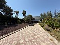 Exklusive Villa mit 4 Schlafzimmern und 3 Bädern in Loma Bada Petrer. in Daft on Spain 