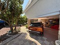 Exklusive Villa mit 4 Schlafzimmern und 3 Bädern in Loma Bada Petrer. in Daft on Spain 