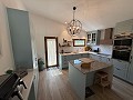 Exklusive Villa mit 4 Schlafzimmern und 3 Bädern in Loma Bada Petrer. in Daft on Spain 