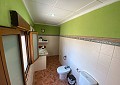 Villa mit 3 Schlafzimmern und 2 Bädern sowie Gästehaus mit 3 Schlafzimmern und 1 Bad in Salinas. in Daft on Spain 