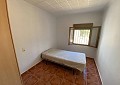 Villa mit 3 Schlafzimmern und 2 Bädern sowie Gästehaus mit 3 Schlafzimmern und 1 Bad in Salinas. in Daft on Spain 