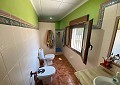 Villa mit 3 Schlafzimmern und 2 Bädern sowie Gästehaus mit 3 Schlafzimmern und 1 Bad in Salinas. in Daft on Spain 