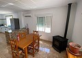 Villa mit 3 Schlafzimmern und 2 Bädern sowie Gästehaus mit 3 Schlafzimmern und 1 Bad in Salinas. in Daft on Spain 