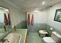 Villa mit 3 Schlafzimmern und 2 Bädern sowie Gästehaus mit 3 Schlafzimmern und 1 Bad in Salinas. in Daft on Spain 
