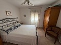 Prachtig landhuis met 5 slaapkamers en 3 badkamers (verdeeld in 2 woningen) in Castalla. in Daft on Spain 