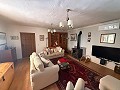 Prachtig landhuis met 5 slaapkamers en 3 badkamers (verdeeld in 2 woningen) in Castalla. in Daft on Spain 