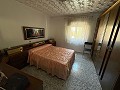 Amazing 4 bedroom 3 bathroom townhouse with castle views in Petrer in Daft on Spain 