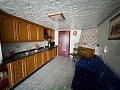 Amazing 4 bedroom 3 bathroom townhouse with castle views in Petrer in Daft on Spain 