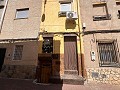 Charmant dorpshuis met drie verdiepingen in Elche de la Sierra in Daft on Spain 