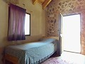 Belle finca espagnole authentique de 4 chambres et 2 salles de bain avec maison d'hôtes à Pinoso. in Daft on Spain 