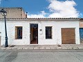 Acogedora Casa de Pueblo de 2 Habitaciones + Garaje en Cañada de la Leña in Daft on Spain 