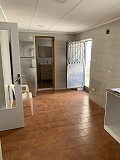 Stadswoning met 3 slaapkamers, terras, garage en tuin in Daft on Spain 