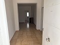 Stadswoning met 3 slaapkamers, terras, garage en tuin in Daft on Spain 