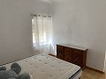 Stadswoning met 3 slaapkamers, terras, garage en tuin in Daft on Spain 