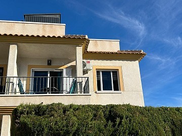 Schönes Apartment mit 2 Schlafzimmern und 1 Bad in Villamartin.