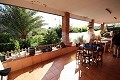 Freistehende Villa in Monovar mit zwei Gästehäusern und einem Pool in Daft on Spain 