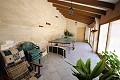 Gran Casa de Campo con negocio de mármol y plantación de uva in Daft on Spain 