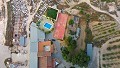 Gran Casa de Campo con negocio de mármol y plantación de uva in Daft on Spain 