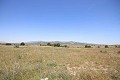 Gran Casa de Campo con negocio de mármol y plantación de uva in Daft on Spain 
