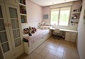 Grote villa met zwembad en tuin in Daft on Spain 