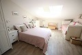 Grote villa met zwembad en tuin in Daft on Spain 