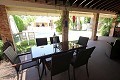 Grote villa met zwembad en tuin in Daft on Spain 