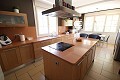 Grote villa met zwembad en tuin in Daft on Spain 