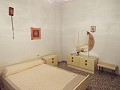 Large Townhouse with garage in Caudete in Daft on Spain 