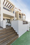 Amazing Apartment with huge Communal Pool and 4 Golf Courses nearby in Daft on Spain 