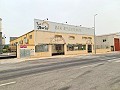 Großes Restaurant mit Veranstaltungsräumen zur Miete oder zum Kauf in Daft on Spain 