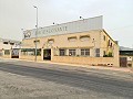 Großes Restaurant mit Veranstaltungsräumen zur Miete oder zum Kauf in Daft on Spain 