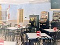 Großes Restaurant mit Veranstaltungsräumen zur Miete oder zum Kauf in Daft on Spain 