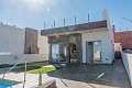 Villa moderna de 3 dormitorios cerca del golf in Daft on Spain 