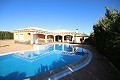 Mooie vrijstaande villa in Caudete met zwembad in Daft on Spain 