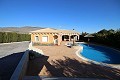 Mooie vrijstaande villa in Caudete met zwembad in Daft on Spain 