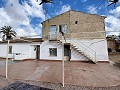 Semi-detached country house in La Romana in Daft on Spain 