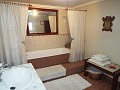 Schönes 4-Bett-Reihenhaus im Zentrum von Ayora in Daft on Spain 