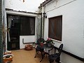 Schönes 4-Bett-Reihenhaus im Zentrum von Ayora in Daft on Spain 