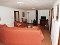Schönes 4-Bett-Reihenhaus im Zentrum von Ayora in Daft on Spain 
